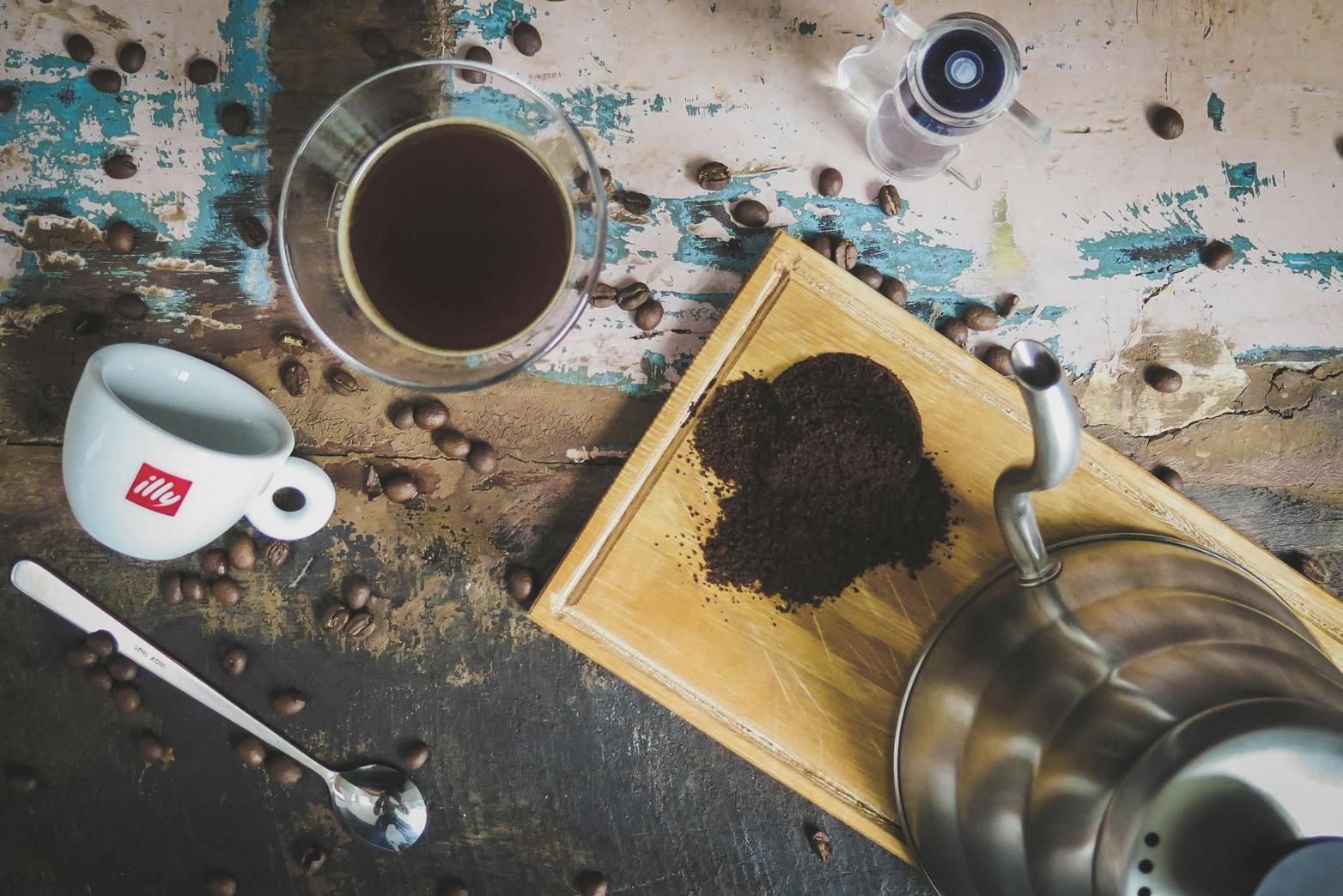 can you grind coffee beans in a food processor