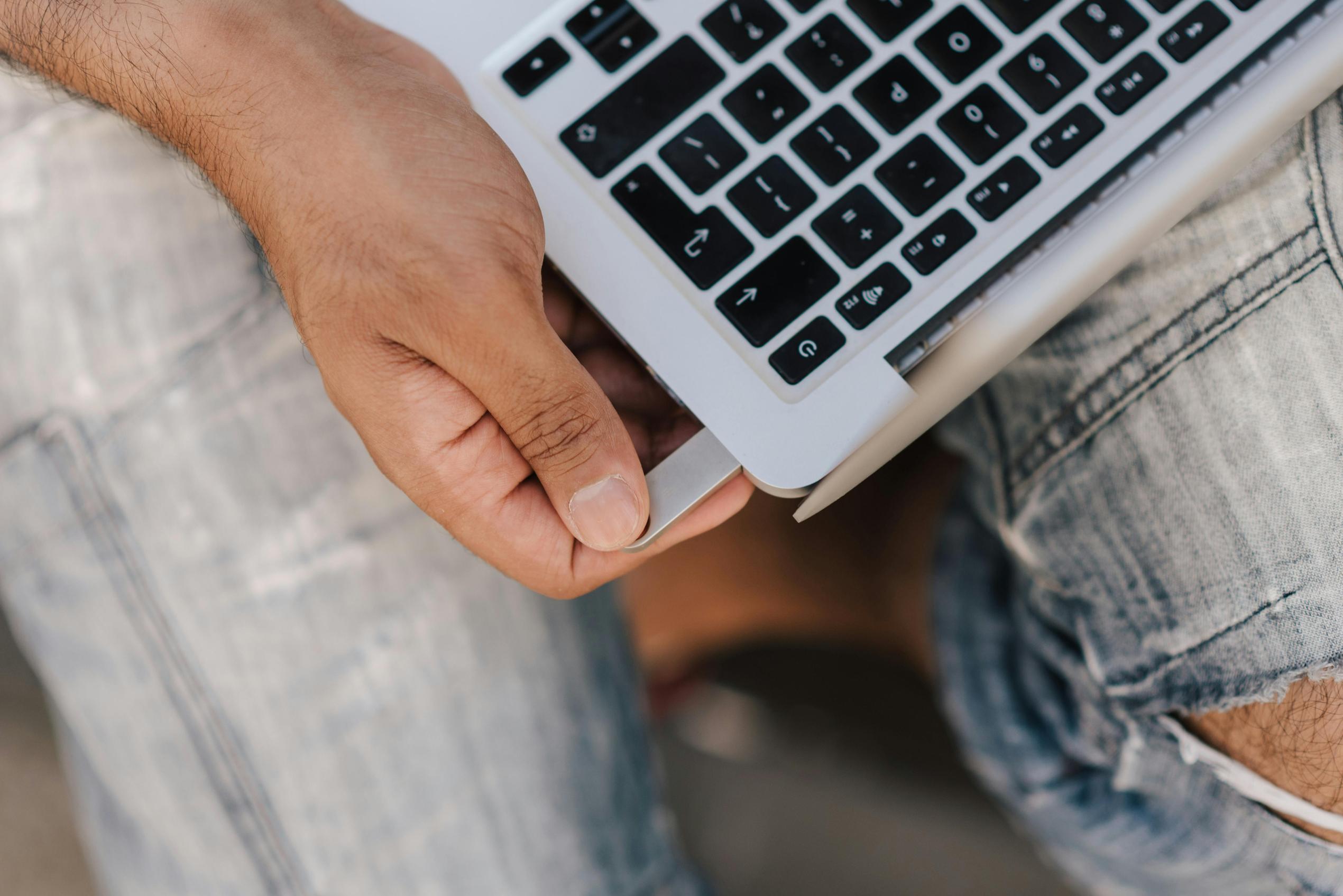 wo ist m1 auf der Laptop-Tastatur